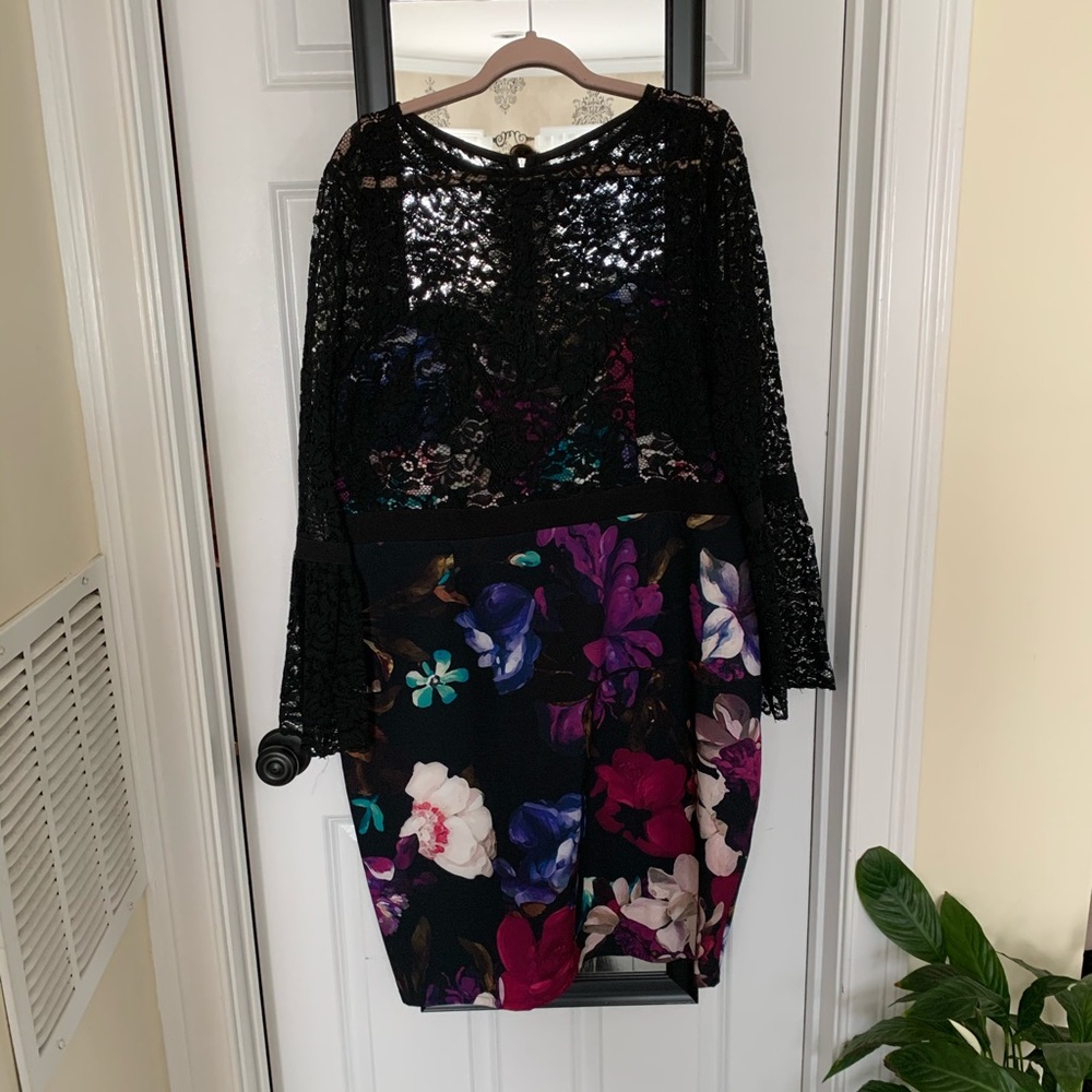 Perfect mix of little black dress and flowers